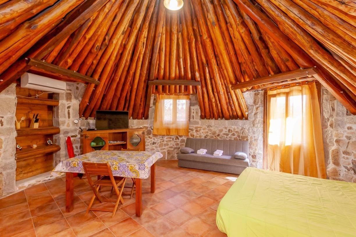 B&B Pettirosso Garden Сан Теодоро Екстериор снимка