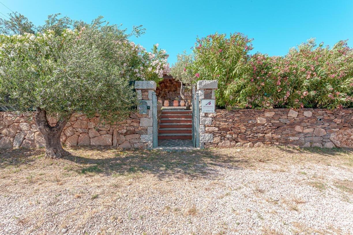 B&B Pettirosso Garden Сан Теодоро Екстериор снимка