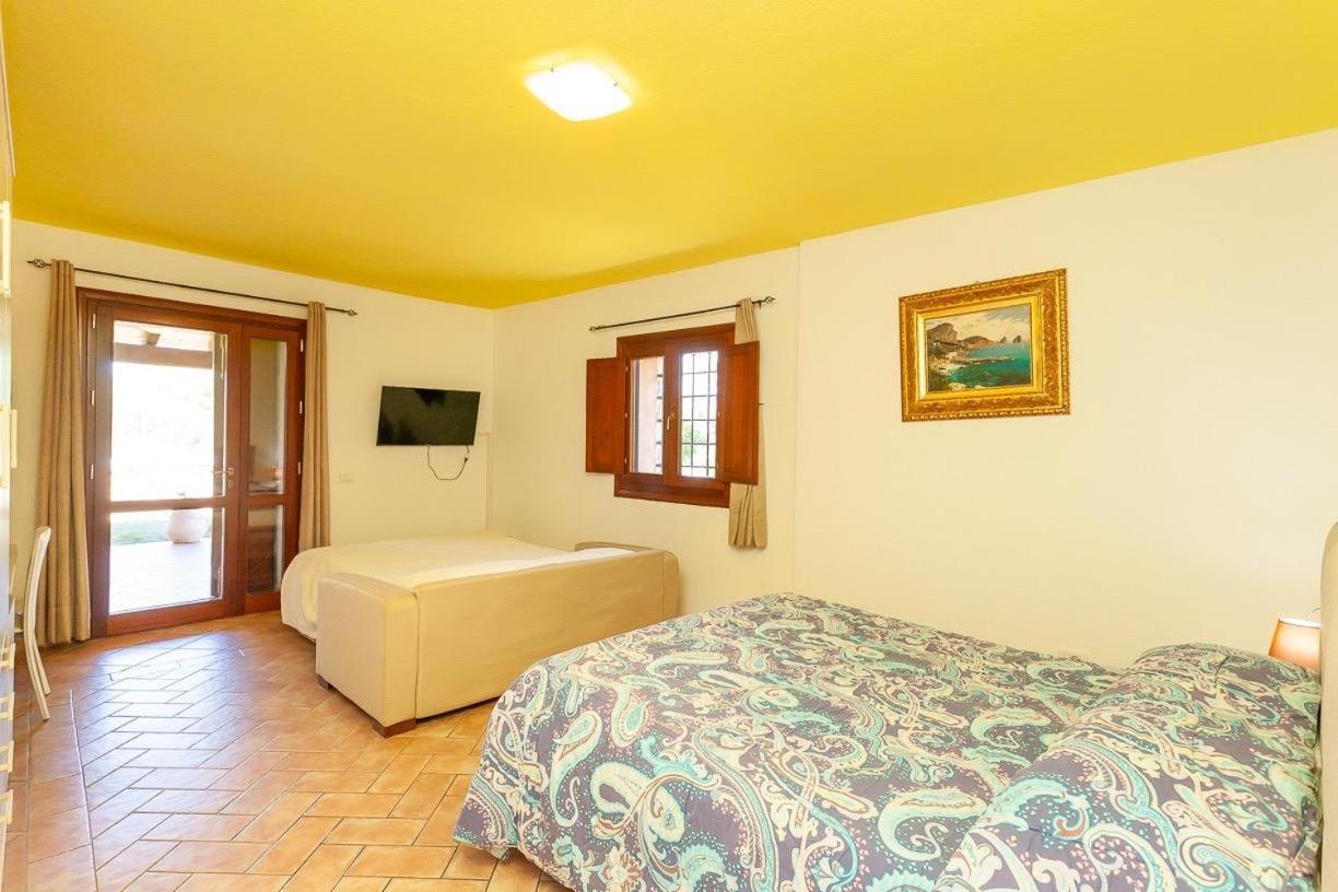 B&B Pettirosso Garden Сан Теодоро Екстериор снимка